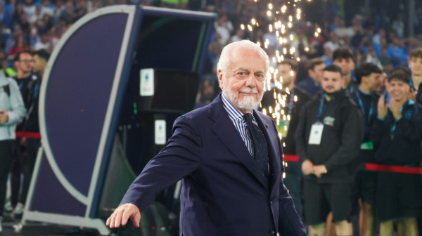 Predsednik Napolija: "'Maradona' je deponija!"