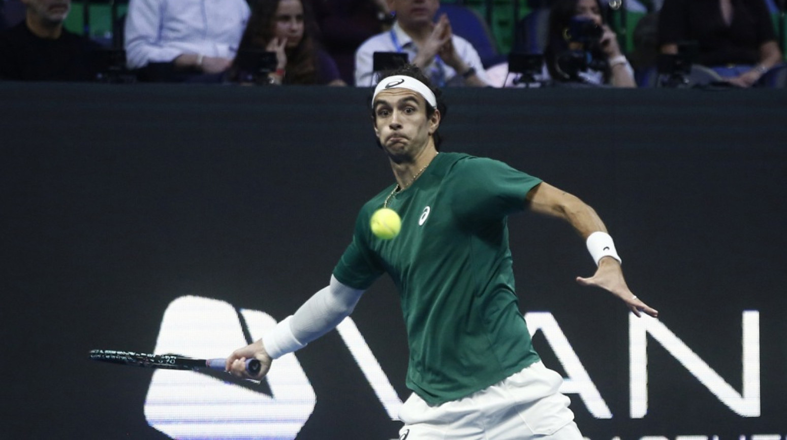 Muzeti se izvukao – izaziva Đokovića u finalu!