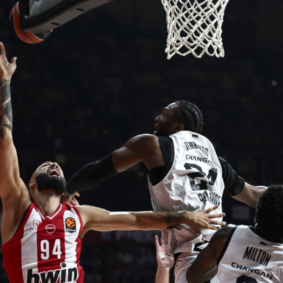 Milton pokazuje koliko je nedostajao – Partizan čuva prednost!