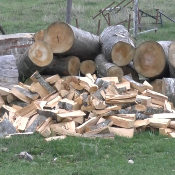 Život i pripreme za zimu u pešterskom selu Bioc FOTO/VIDEO