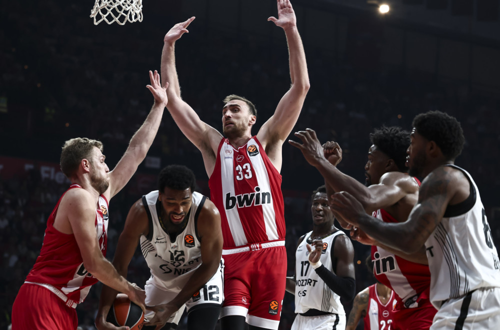 Partizan dobio 3/4, ali izgubio – Milutinov sve okrenuo; Obradović: "Ne znam, pokušao sam..."