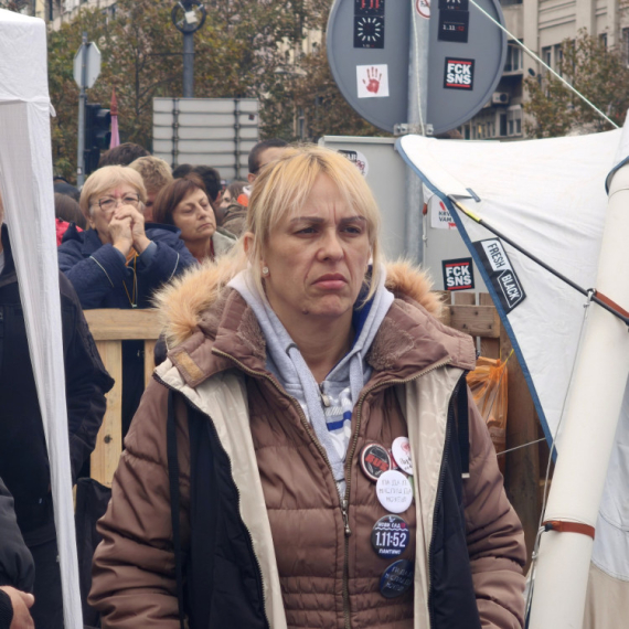 Hrka rekla da je Vučić nenadležan, iako ga stalno napadaju; Predsednik Srbije pokazao ljudskost