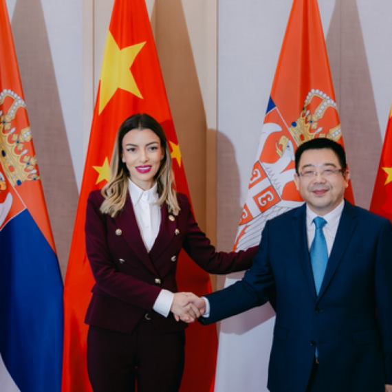 Mesarović sa predstavnicima provincije Kećao: Velike mogućnosti za saradnju