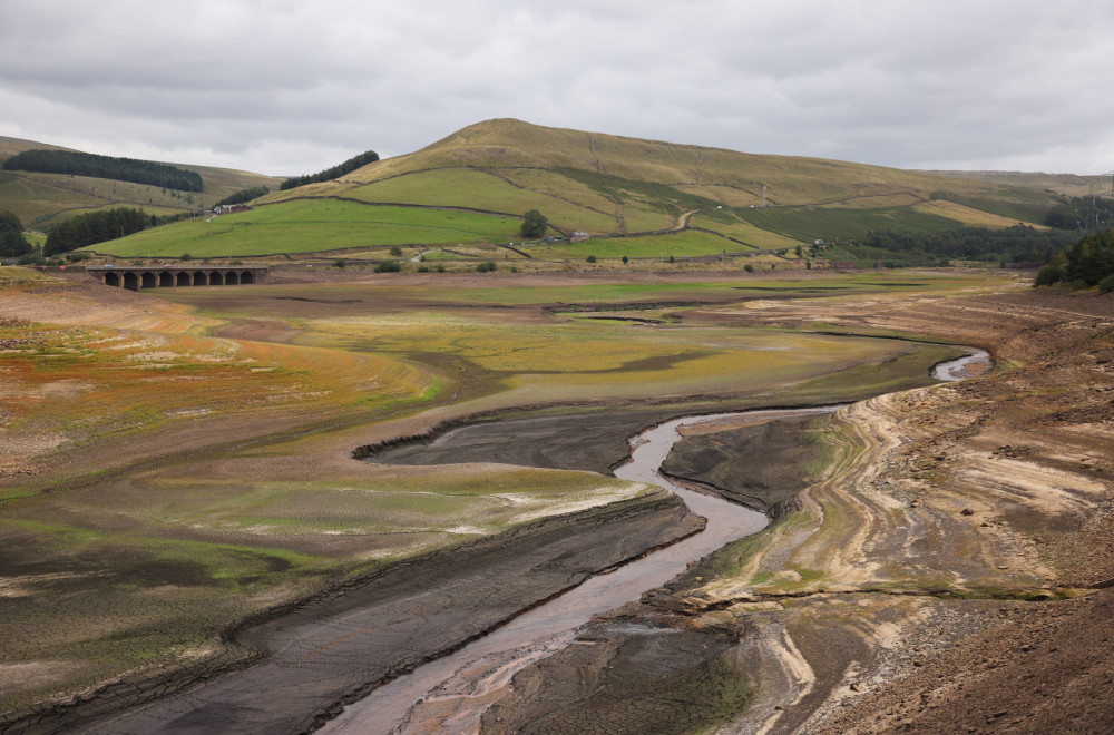Rekordna suša iscrpljuje zemlju: Spremne drastične mere: Nema punjenja bazena i čišćenja zgrada