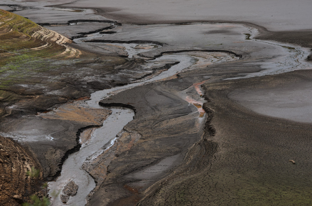 Rekordna suša iscrpljuje zemlju: Spremne drastične mere: Nema punjenja bazena i čišćenja zgrada