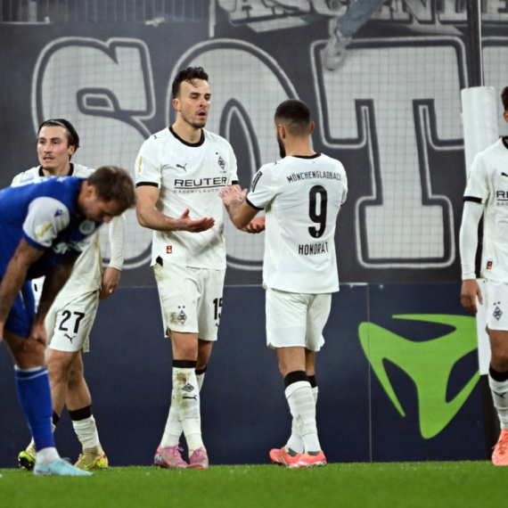 Koltovi "izbušili" jarčeve – Tabaković u seriji