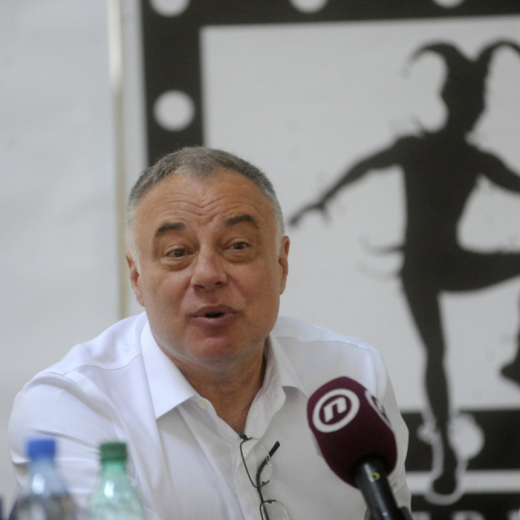 Kavčić pretio batinama Suzani Trninić; ANS: Nedopustivo, institucije hitno da reaguju