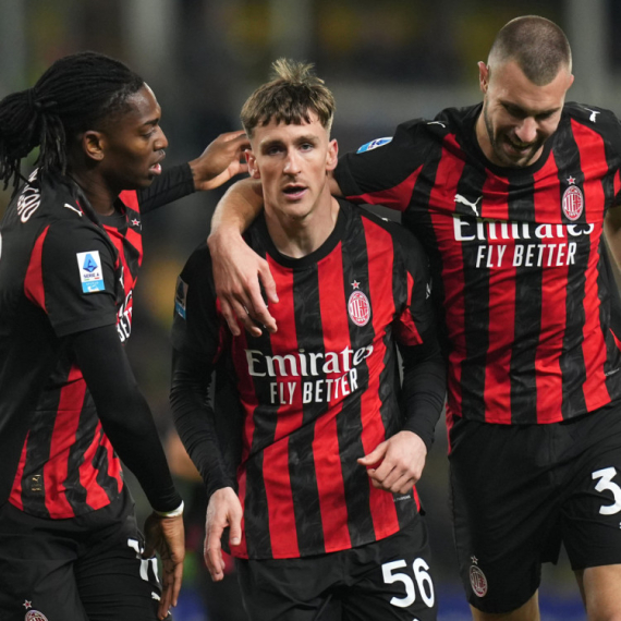 "Blokbaster" Parme i Milana – "rosoneri" prosuli 2:0 VIDEO