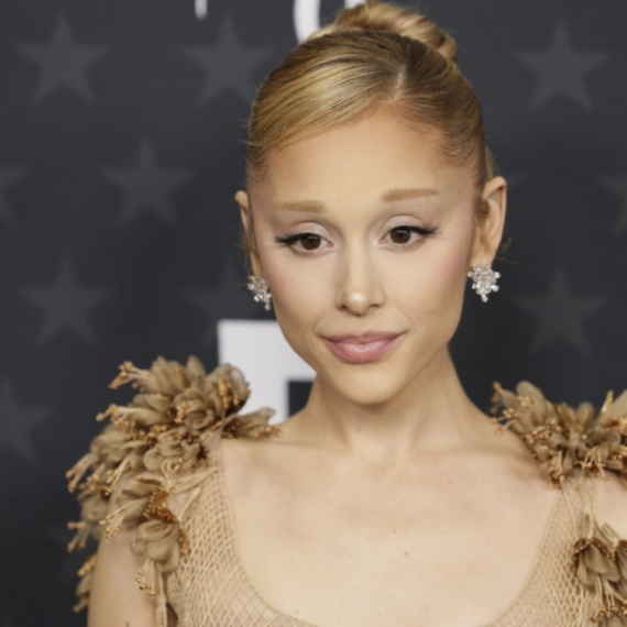 Arijana Grande odustaje od muzike? "Poslednji pozdrav" VIDEO