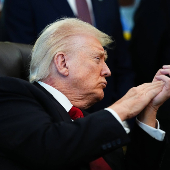 Politički šok u SAD; Tramp poništava sve što je Bajden potpisao