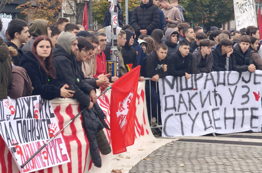 Organizovani odlazak srednjoškolaca kod Dijane Hrke je zloupotreba dece VIDEO
