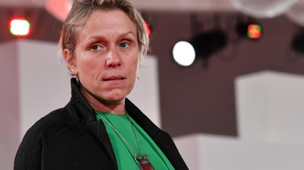 Franses Makdormand je jedna od najuspešnijih glumica u istoriji Oskara, ali jedna stvar u glumi joj ne ide