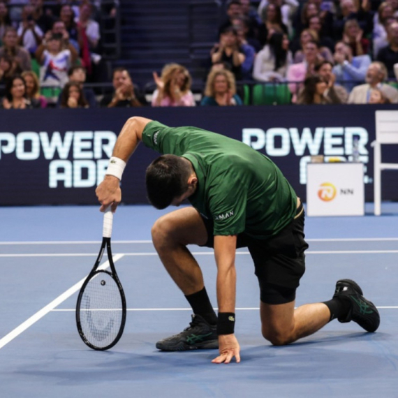 Djokovic once again "erases" Federer from the record books