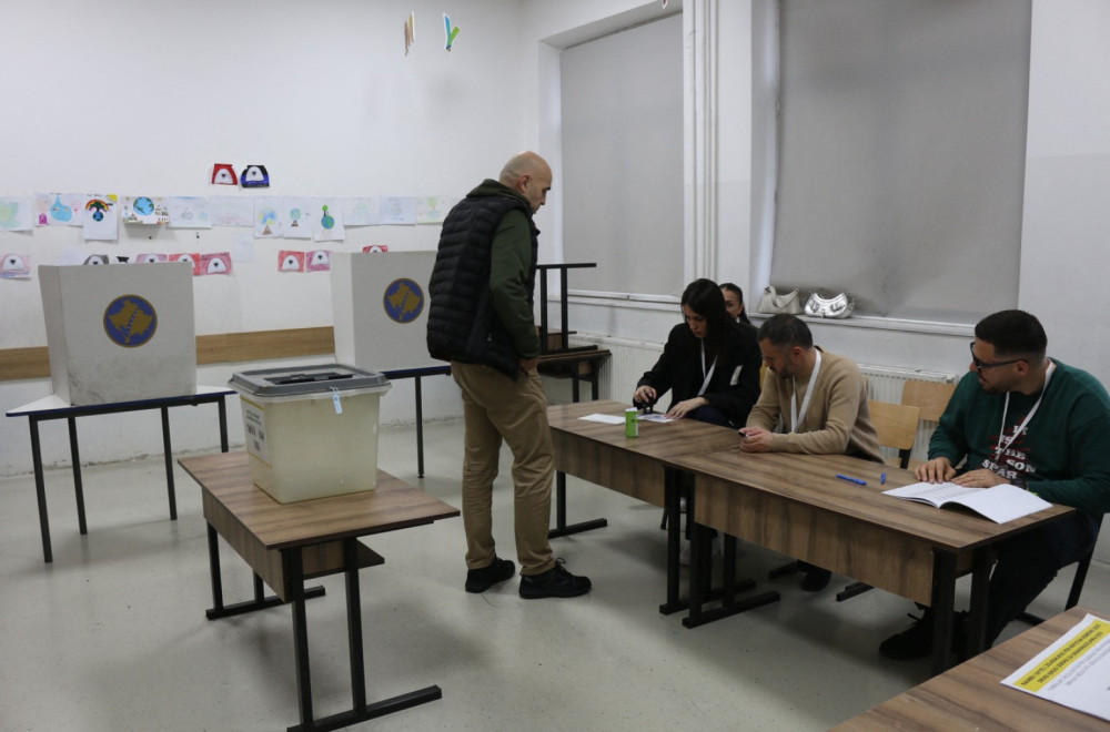 Najnoviji presek; CIK: Do 15 časova na KiM glasalo 14,21 odsto birača; U Klokotu 21,41 odsto