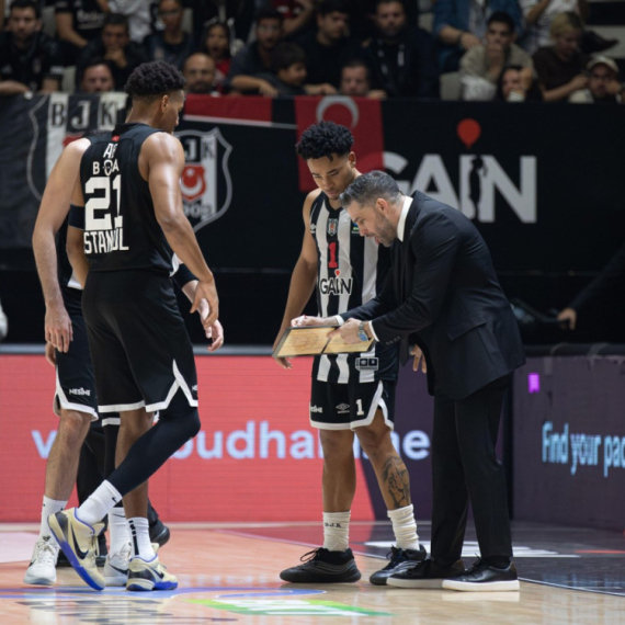 Alimpijevićev tim nadigrao Efes i Kokoškova – prvo mesto za Bešiktaš