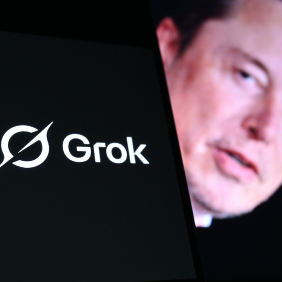 Mask koristi Grok da nam pokaže kako zamišlja ljubav VIDEO