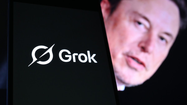 Mask koristi Grok da nam pokaže kako zamišlja ljubav VIDEO