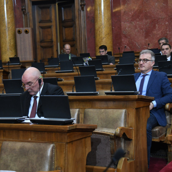 Opozicija ponovo nije obezbedila kvorum; Došlo 20 poslanika