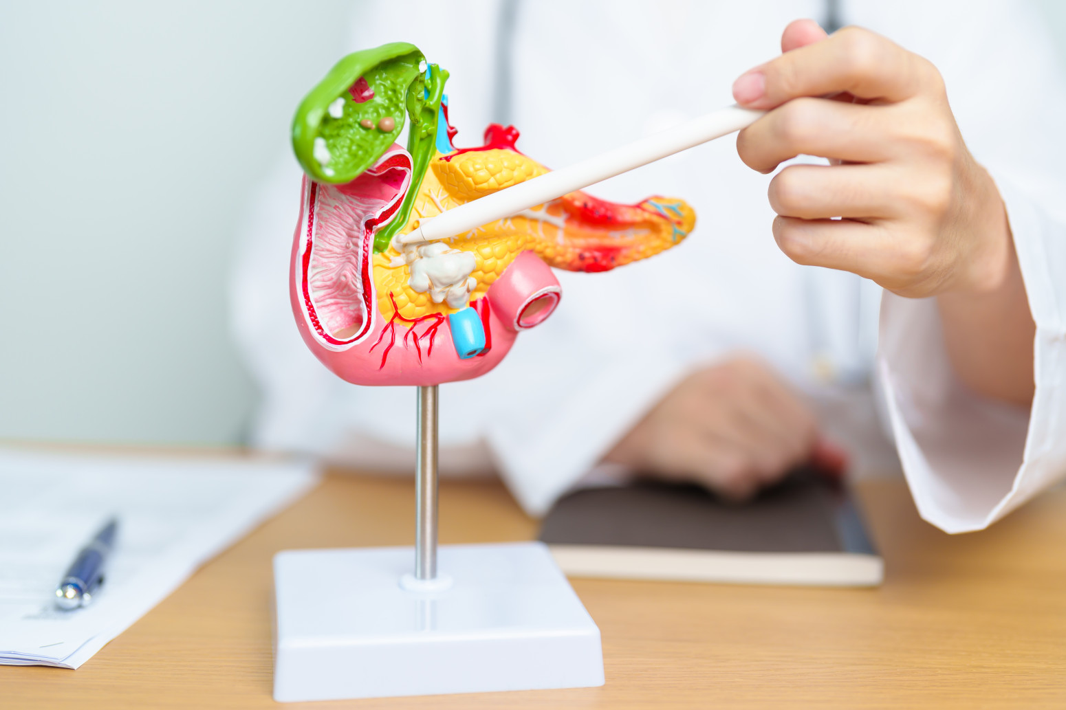 Ovo su glavni okidači za upalu pankreasa: Izaziva jedan od najjačih bolova, a doktor apeluje na jedno VIDEO