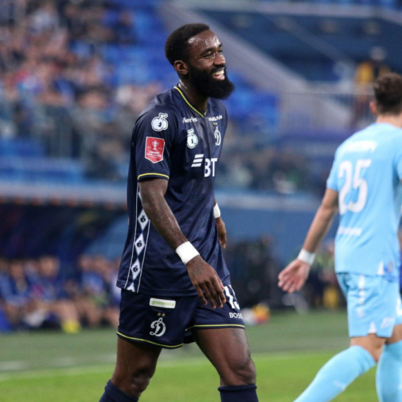 Poznati fudbaler u centru skandala: Žena ga uhvatila sa ljubavnicom i pozvala policiju; Sve snimala VIDEO