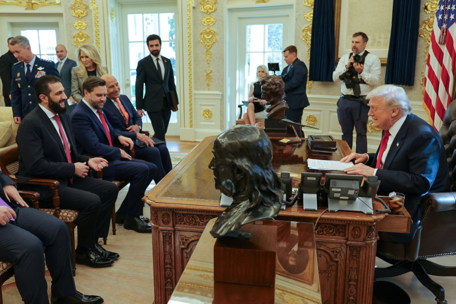 Tramp iznenadio svet; Sarađuje sa Izraelom, ali pruža ruku Siriji FOTO