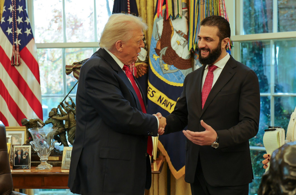 Tramp iznenadio svet; Sarađuje sa Izraelom, ali pruža ruku Siriji FOTO