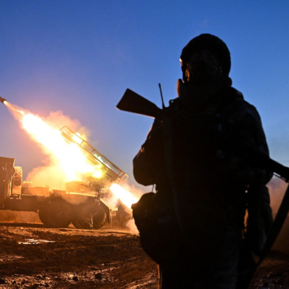 Rat – dan 1.357: Kijev napao rafineriju nafte; Rusi stežu obruč; Oboreni su FOTO/VIDEO