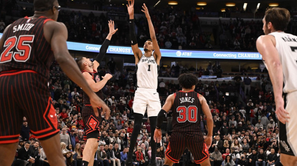 Vembanjama ugasio Vučevića – Janis gospodario protiv Dalasa VIDEO