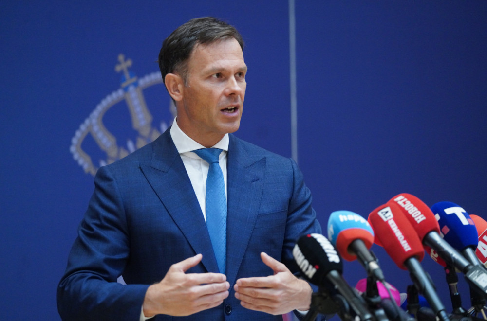 Mali čestitao Dan primirja: Odajemo počast svim junacima koji su dali život za slobodu Srbije FOTO