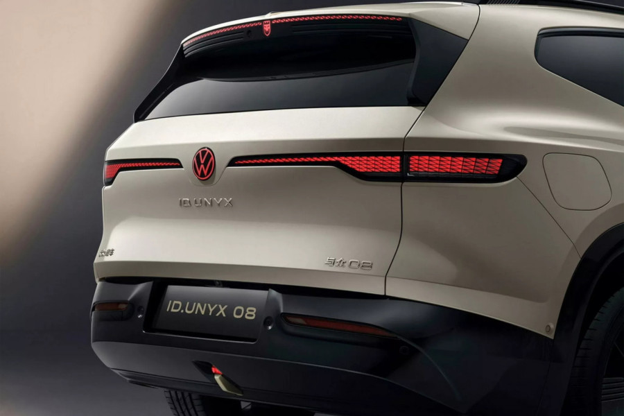 Novi Volkswagen ima logo svetlećeg vuka FOTO