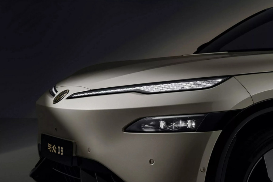 Novi Volkswagen ima logo svetlećeg vuka FOTO