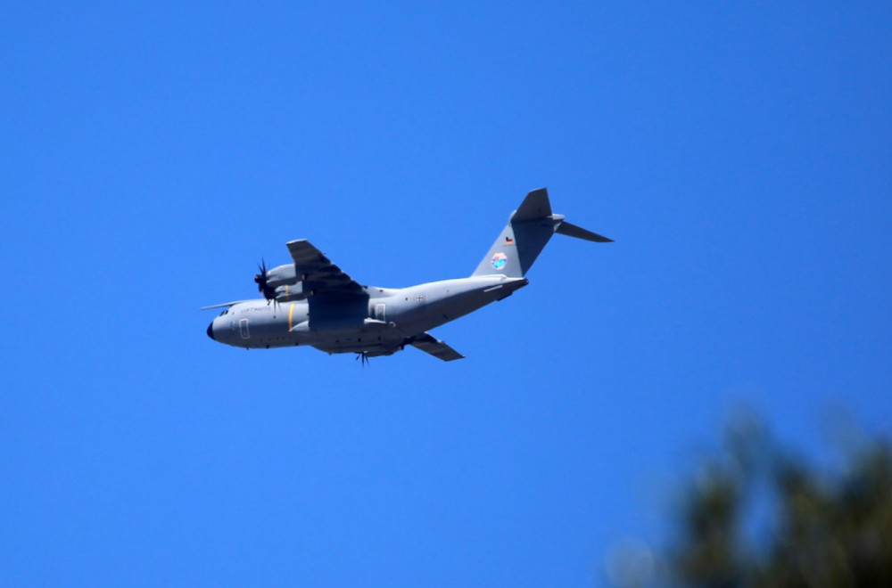 Srušio se vojni transportni avion; Objavljeni strašni snimci VIDEO