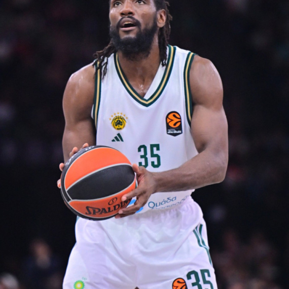 Panatinaikos nadigrao Pariz i dobio "zver" u reketu – dabl-dabl bivšeg Jokićevog saigrača VIDEO