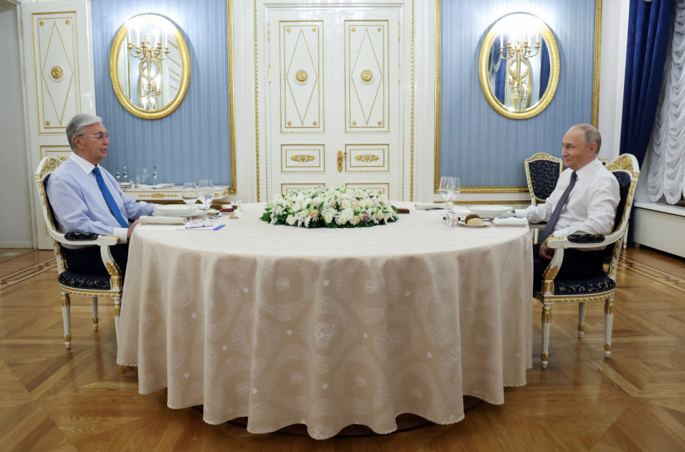 "Juče smo uvaženi Vladimir Vladimirovič i ja vodili privatni razgovor"