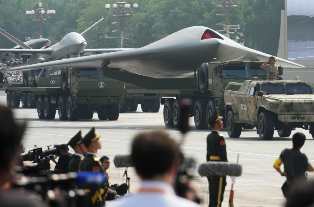 Poleteo nevidljivi kineski dron: Misteriozni zmaj u akciji VIDEO