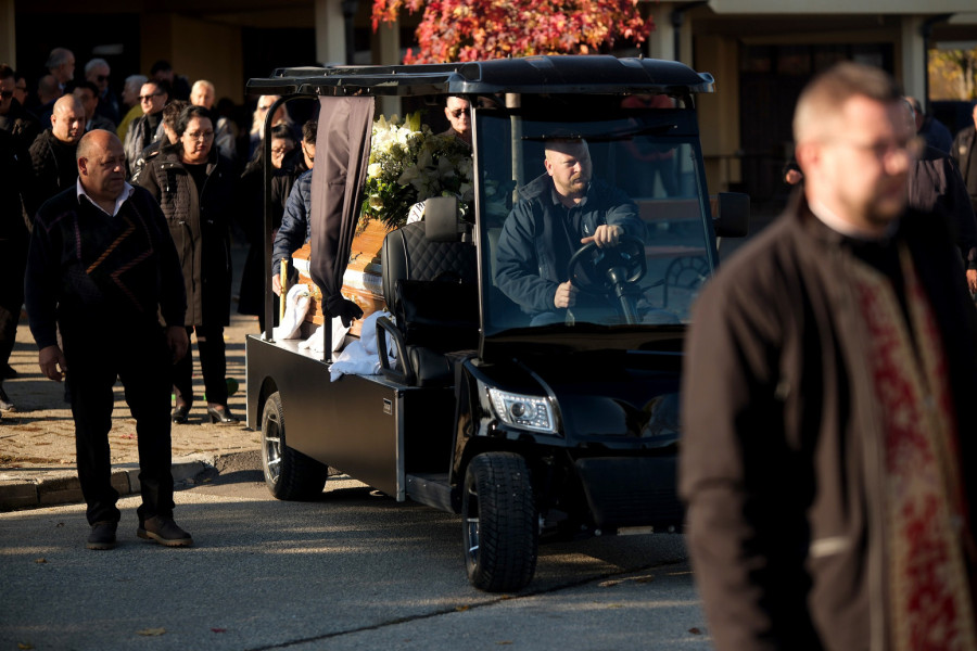 Sahranjen otac Marije Šerifović: Porodica i prijatelji se oprostili od Rajka Šerifovića