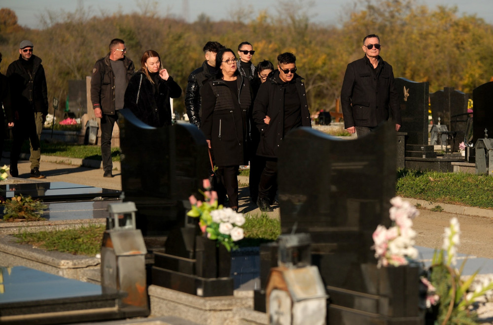 Sahranjen otac Marije Šerifović: Porodica i prijatelji se oprostili od Rajka Šerifovića