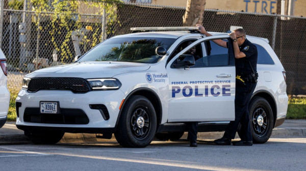 Porodična svađa prerasla u opštu pucnjavu: Tri policajca ranjena, napadač mrtav