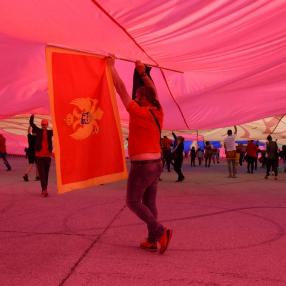 Crna Gora menja zakon o strancima; Imaju rok od 180 dana