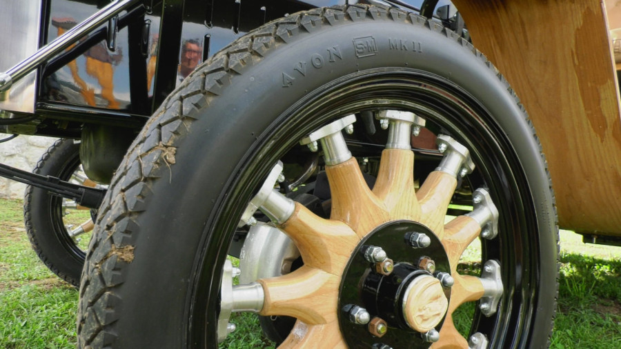 Drvomobil na šumadijski način: Kragujevčanin ručno napravio prvi automobil FOTO