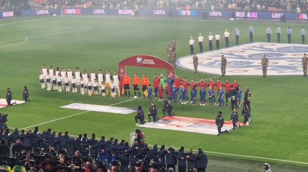 Počeo je spektakl na "Vembliju" – Srbija protiv Engleske!