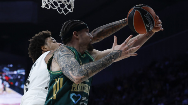 Šorts se smestio među "zelene" – veteran Farid nadigrao Real