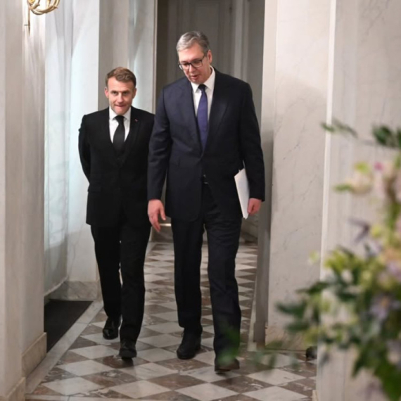 Vučić: Upoznao sam Makrona sa situacijom u vezi NIS-a, sutra razgovor sa Amerikancima