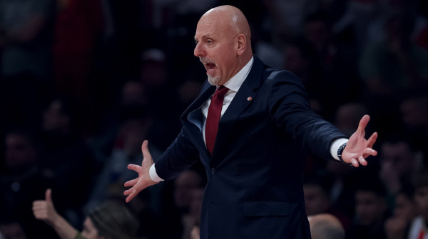 "Saša Obradović diže iz mrtvih" FOTO