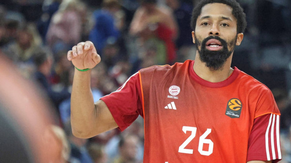 Sreća pogledala Efes i Kokoškova – Dinvidi promašio za pobedu Bajerna