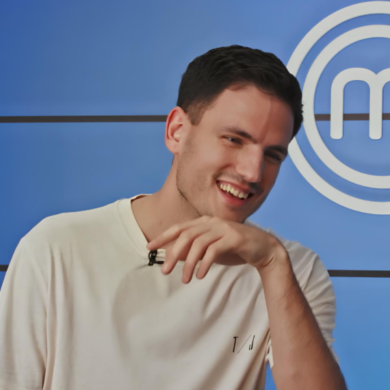 Vladimir "polomio jezik" na izviđačima: "Napiši mi na papir, molim te..." VIDEO