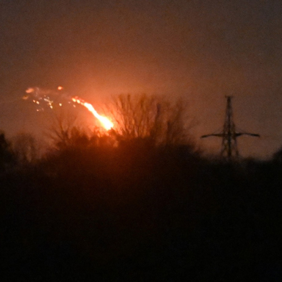 Niče "zid smrti"; Saveznici Rusima šalju oružje; Pregovori u punom jeku