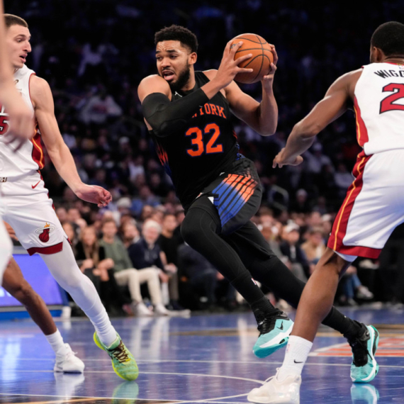 Jović bio loš – Tauns i Šemet "izrešetali" Majami VIDEO