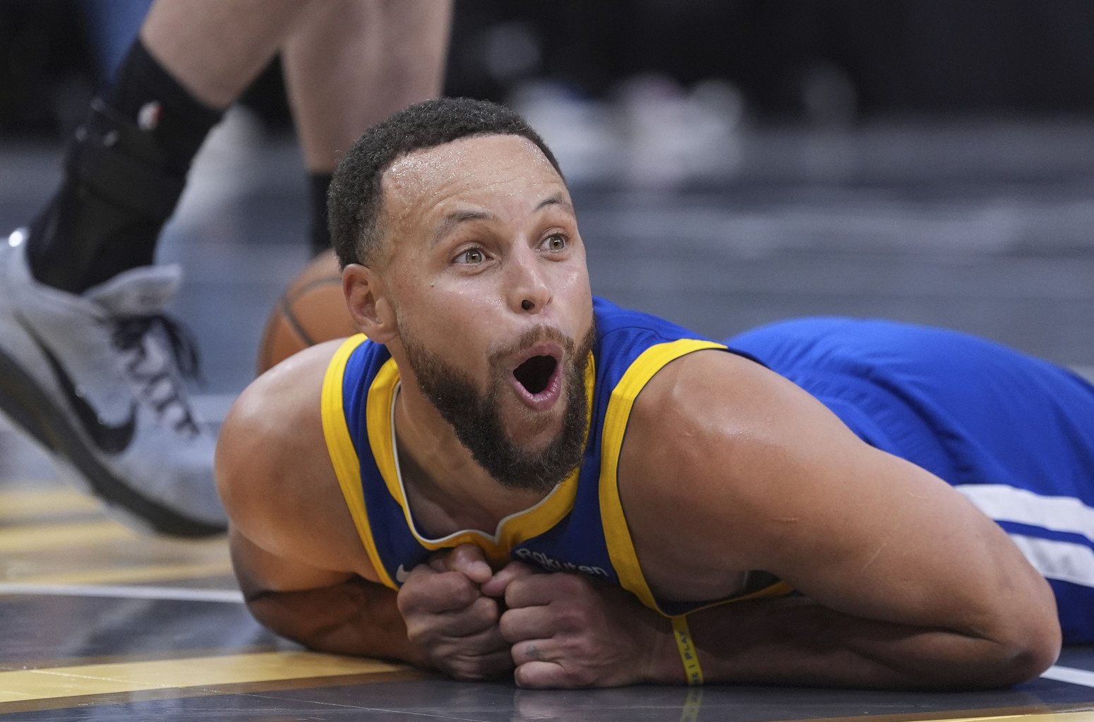 Istorijska utakmica Stefa Karija VIDEO