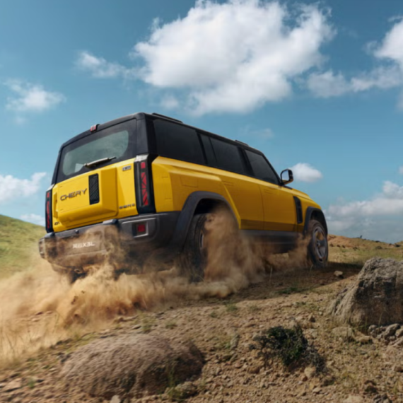 Kineski gigant pokušao da kopira Range Rovera: Stvari su krenule nizbrdo VIDEO